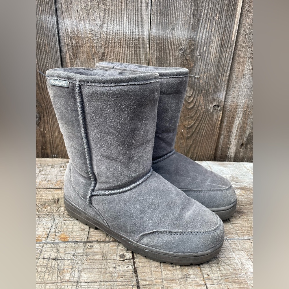 BearPaw Gray Winter Boots Size 8/9